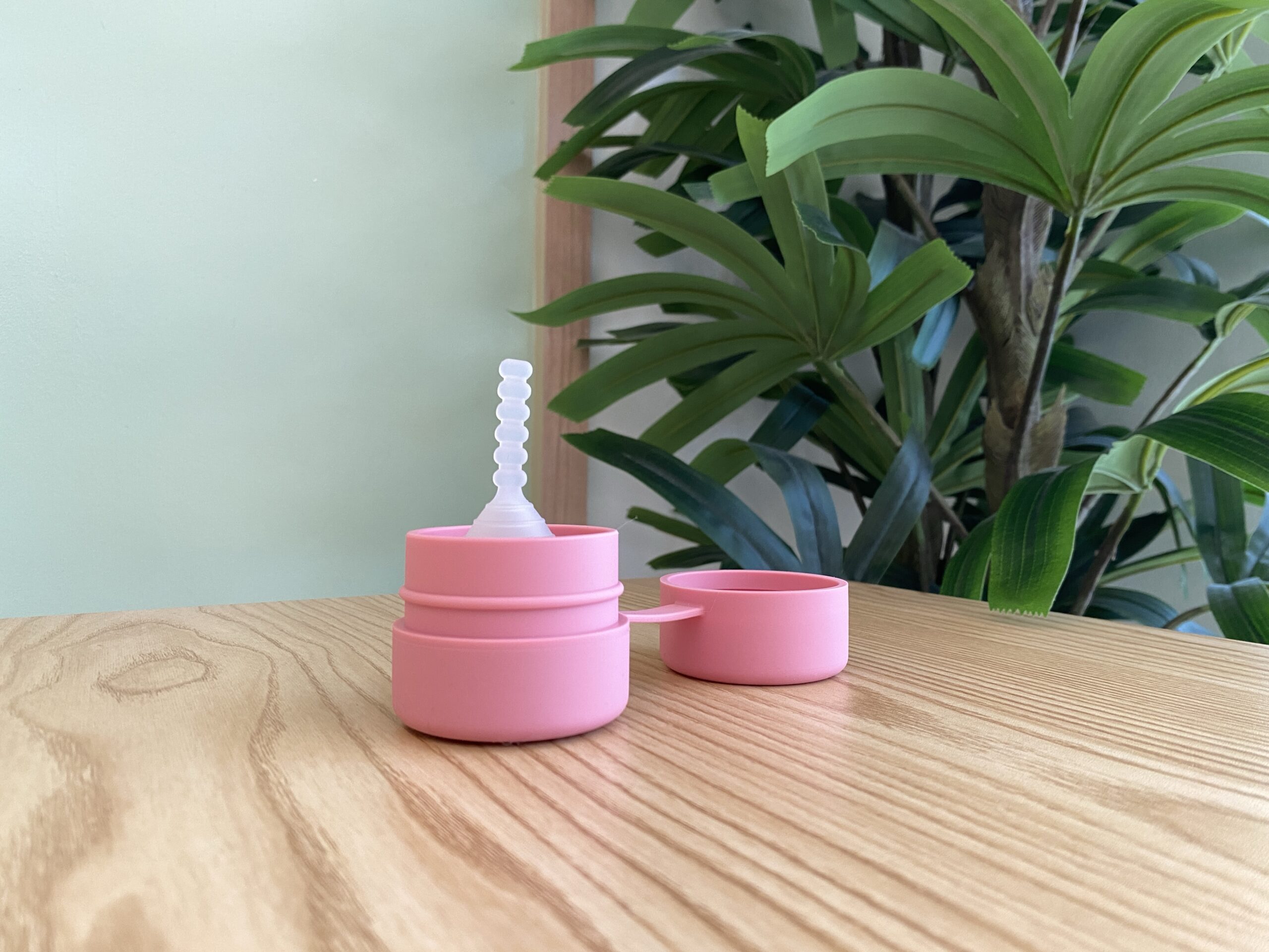 Sinaya Cup with 3-in-1 Sanitary Case - Image 5